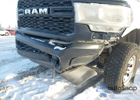 2019 Ram 2500 Tradesman 4X4 8' Box z USA, uszkodzony, nr VIN 3C6UR5HJ1KG651631